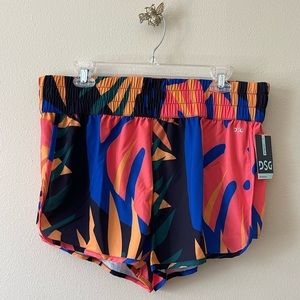 DSG High-Rise stride short- NWT!!